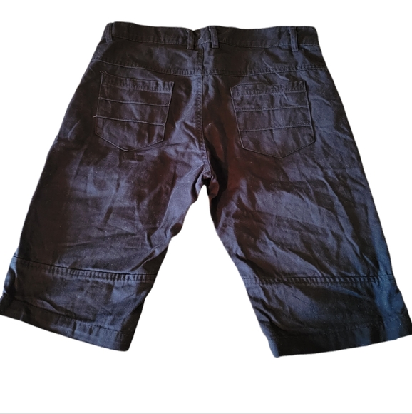 Mens black shorts - Picture 3 of 3